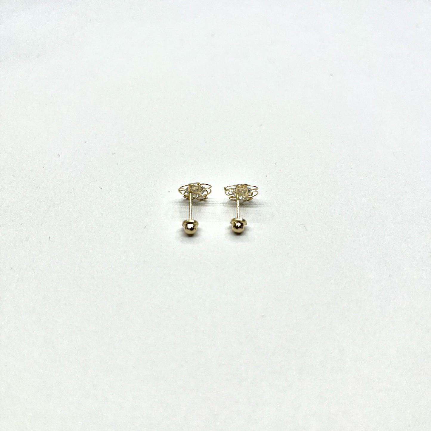14K Gold Stud Earrings with Delicate Floral Detail